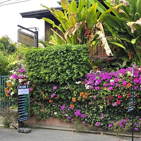 Siriwan Hostel Chiang Mai Luaran gambar