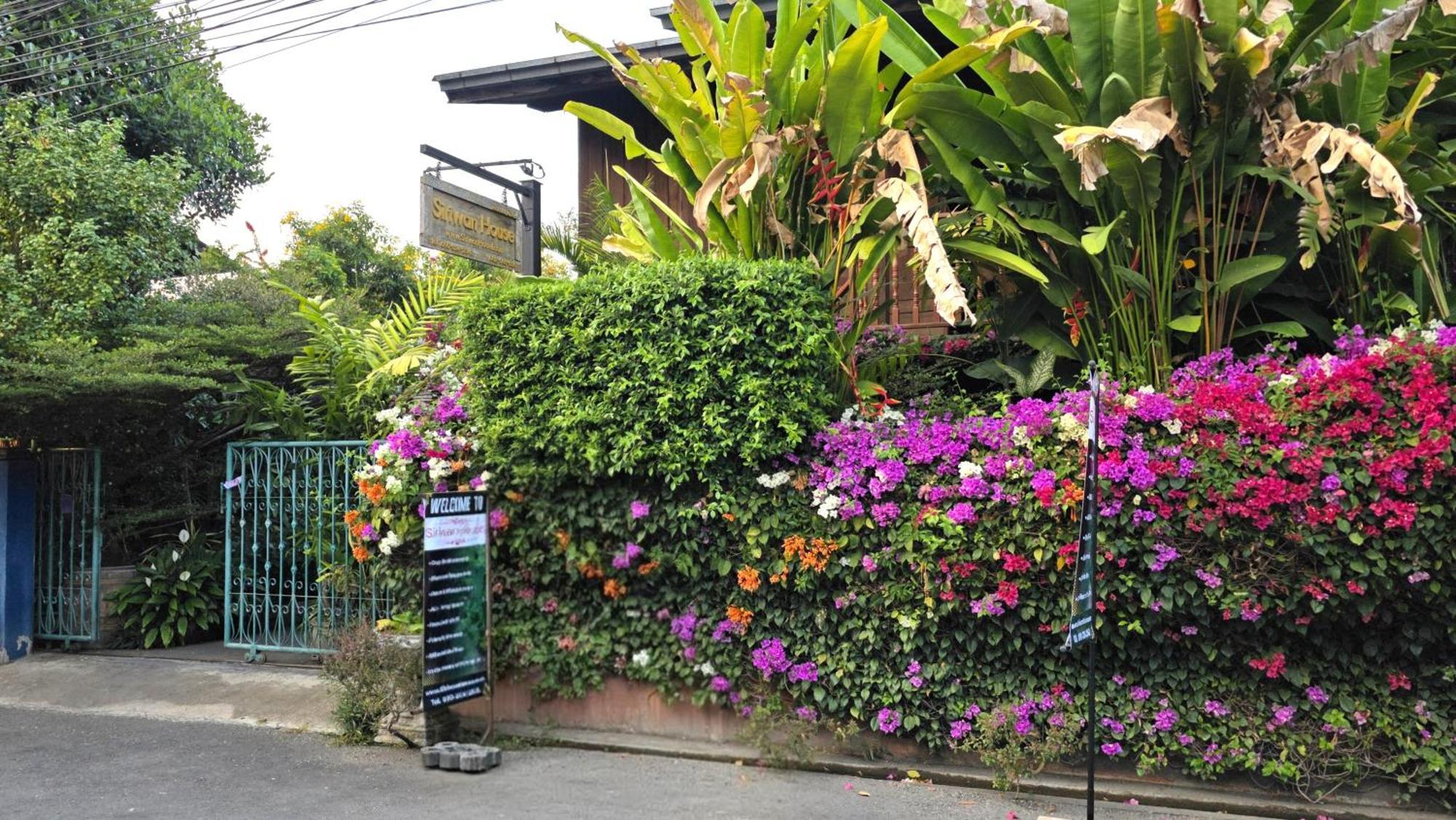 Siriwan Hostel Chiang Mai Luaran gambar