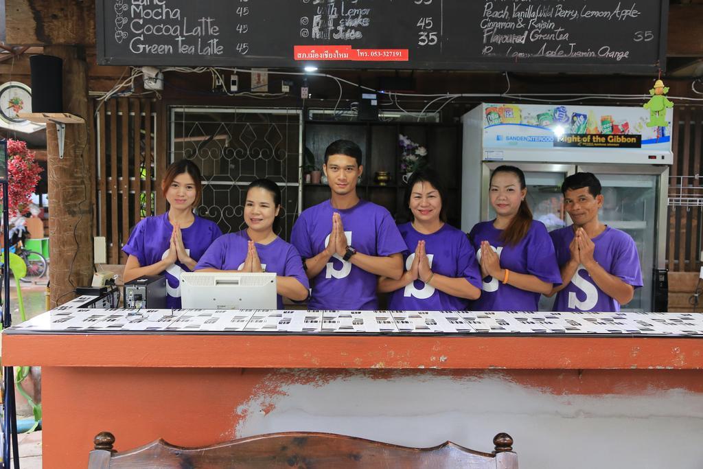 Siriwan Hostel Chiang Mai Luaran gambar