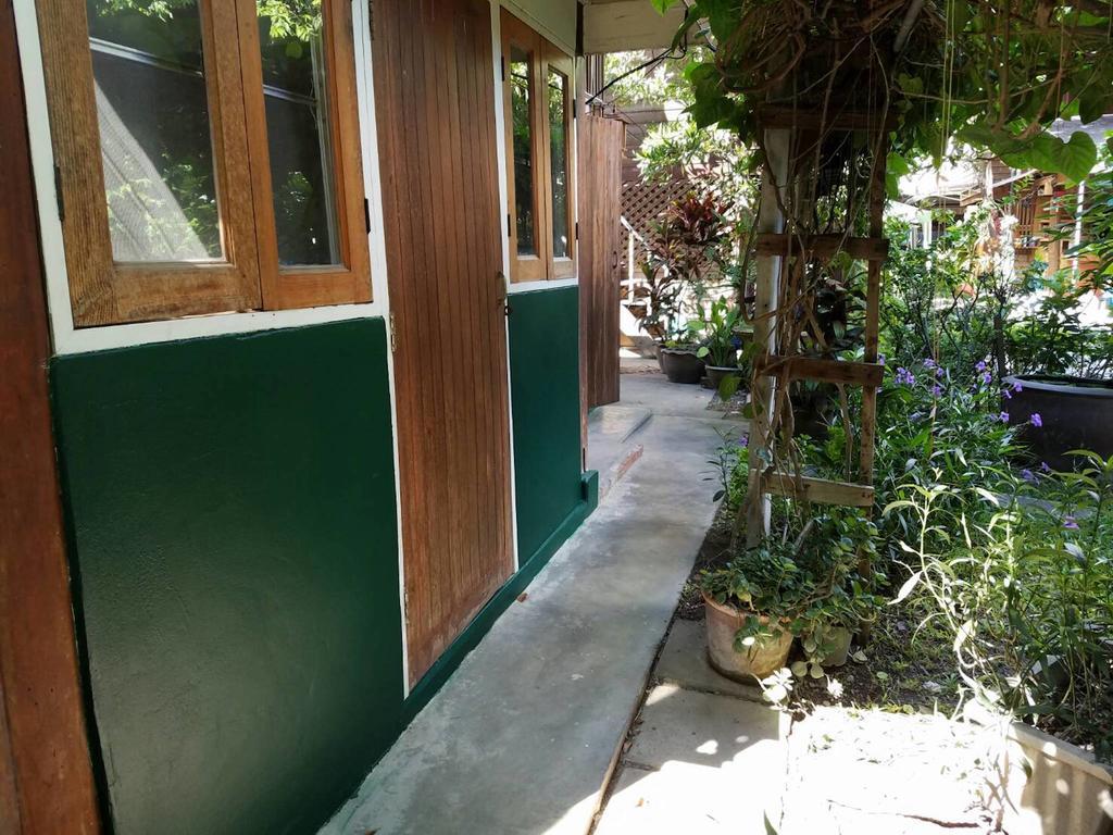 Siriwan Hostel Chiang Mai Luaran gambar