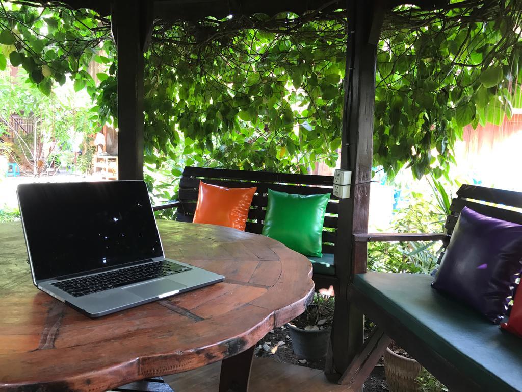 Siriwan Hostel Chiang Mai Luaran gambar