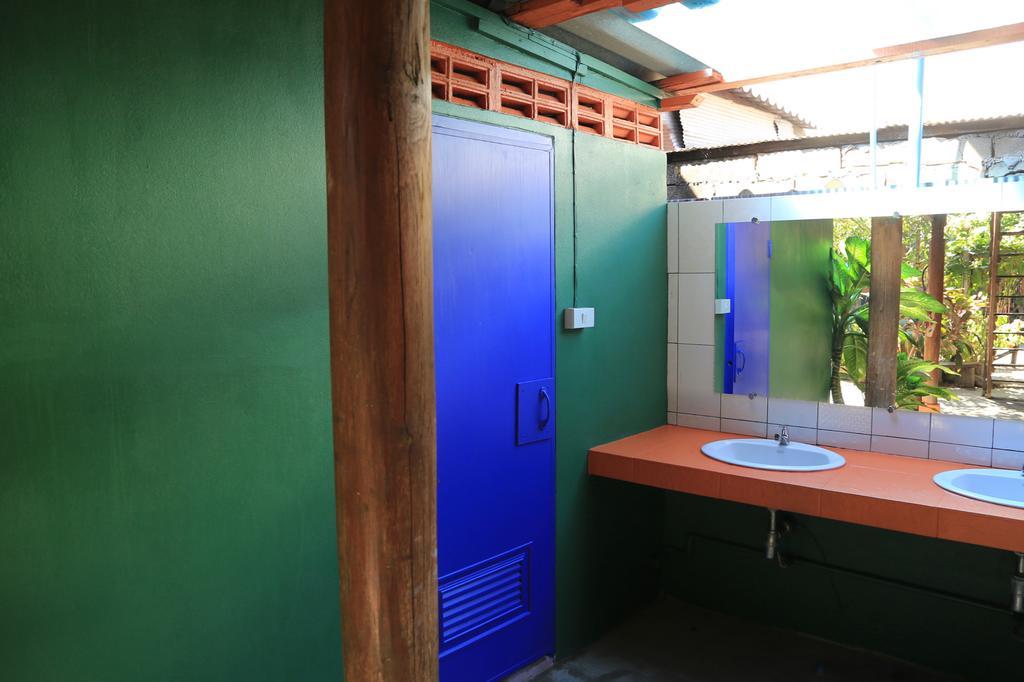 Siriwan Hostel Chiang Mai Luaran gambar