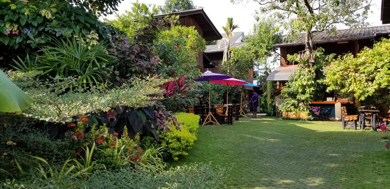 Siriwan Hostel Chiang Mai Luaran gambar