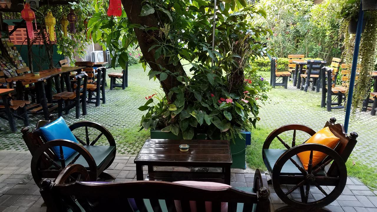 Siriwan Hostel Chiang Mai Luaran gambar