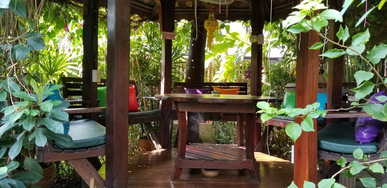 Siriwan Hostel Chiang Mai Luaran gambar