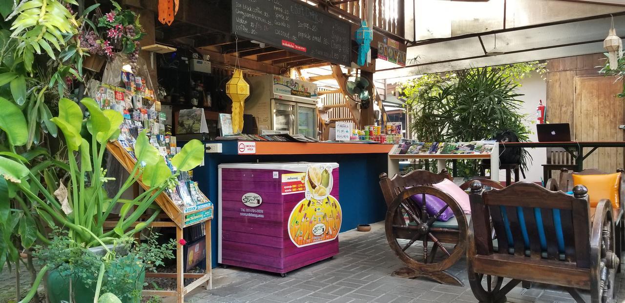 Siriwan Hostel Chiang Mai Luaran gambar