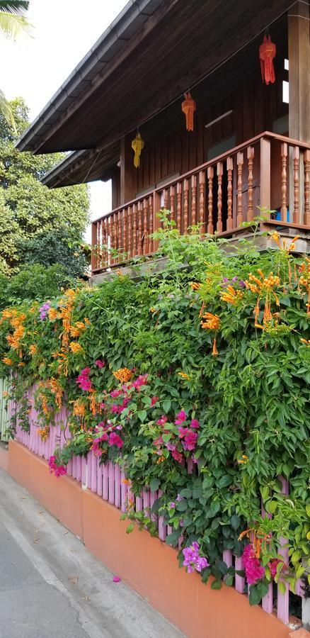 Siriwan Hostel Chiang Mai Luaran gambar